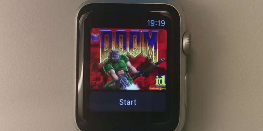 مجموعة مخترقين يتمكنون من تشغيل لعبة DOOM على ساعة أبل
