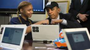 أوباما يعلن عن مبادرة لتعليم الأطفال علوم الحاسوب وتطوير الألعاب