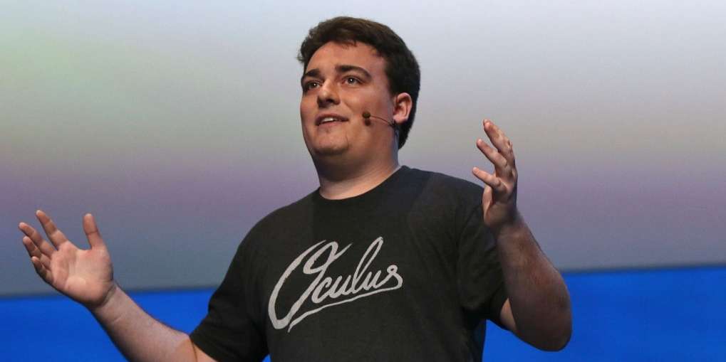بعد المشاكل التي طاردته، مبتكر Oculus Rift يغادر منصبه في فيسبوك