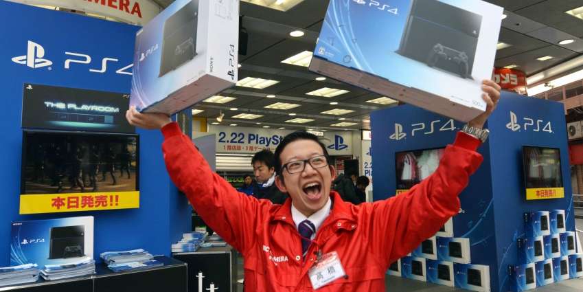 في اليابان: مبيعات بلايستيشن 4 تتجاوز 5 ملايين جهاز، وبداية قوية لـ Splatoon 2