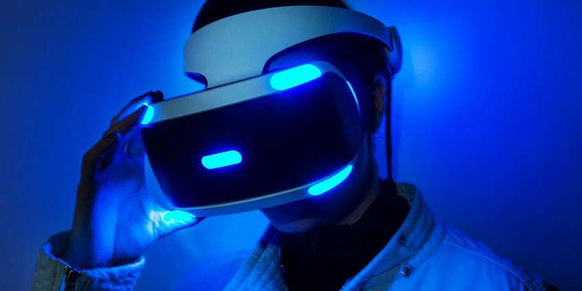 سوني تعتزم إطلاق 130 عنوانًا جديدًا لنظارة PlayStation VR هذا العام