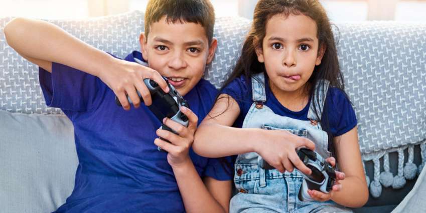 تقرير صحي: صناديق الغنائم تجهز الأطفال لإدمان القُمار وعليكم حظر تلك الألعاب!