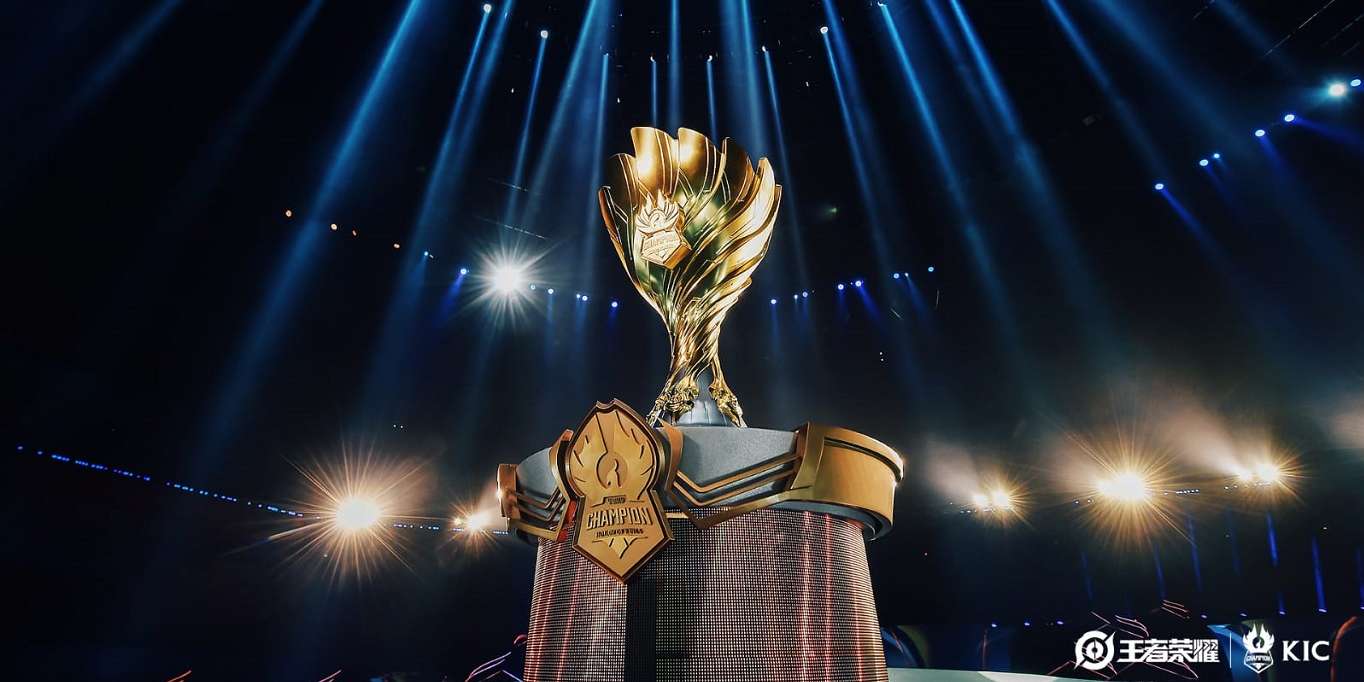 لعبة HONOR OF KINGS تتوّج فريق Wuhan.eStarPro الفائز ببطولة HONOR OF KINGS INTERNATIONAL 2022